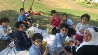 العمل خارج المدرسة